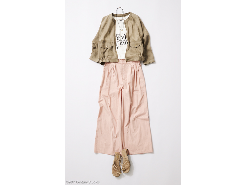 『プラダを着た悪魔』Stola.別注Tシャツ© 2025 20th Century Studios.