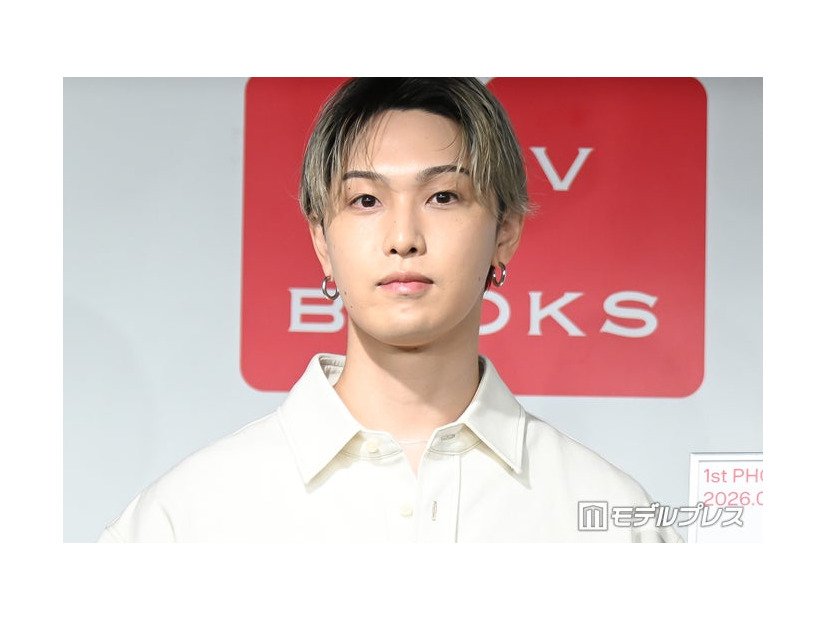 1st写真集「LIVING FOR」刊行イベントに登壇した堀夏喜（C）モデルプレス