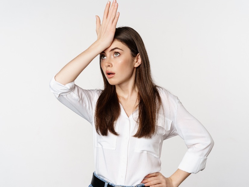 たった30秒の「おでこトントン」で、食欲を半分以下に抑えらえる!?「脳内食事」も有効？脳の反応を利用した「ダイエット習慣」を科学的に解説