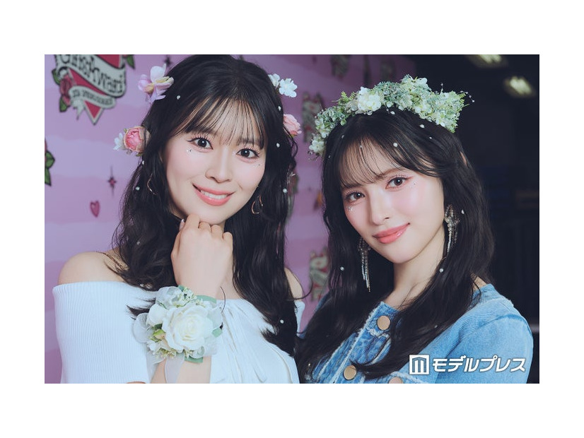 モデルプレスのインタビューに応じた坂井仁香、菅田愛貴（C）モデルプレス