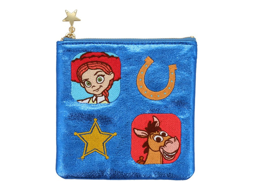 DNスクエアポーチ　各2,310円（税込）© Disney/Pixar