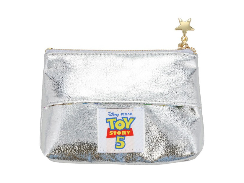 DNティッシュポーチ　各2,420円（税込）© Disney/Pixar