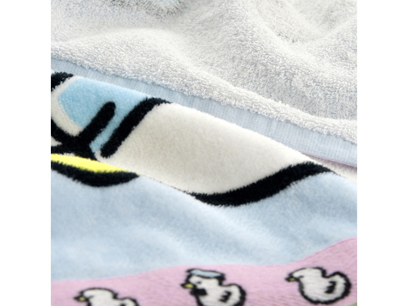 ドナルド フェイスタオル  1800円「DONALD BIRTHDAY 2026」© Disney