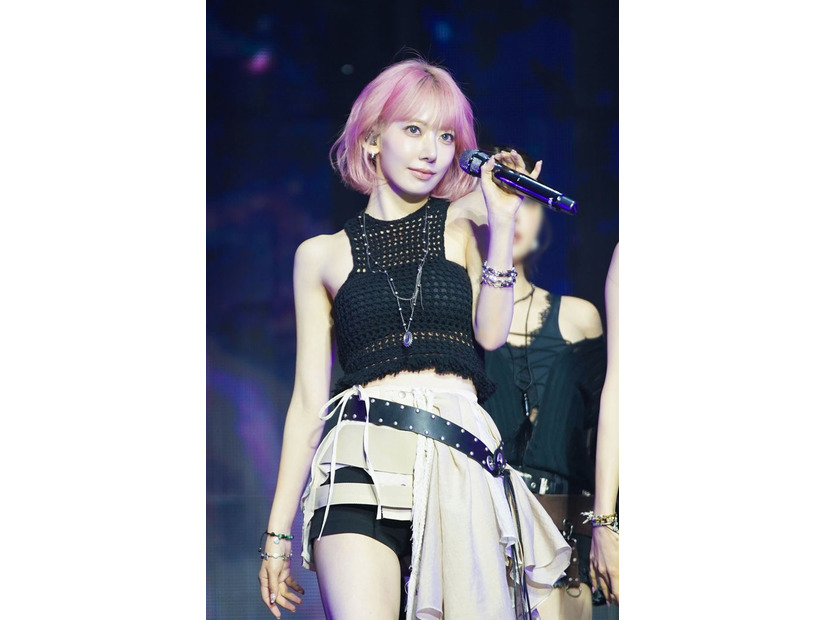 SAKURA／LE SSERAFIM「Weverse Con」（C）2026 Weverse Con Festival