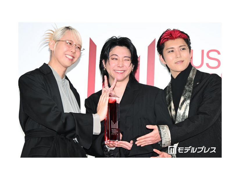 囲み取材に出席したMrs. GREEN APPLE（C）モデルプレス