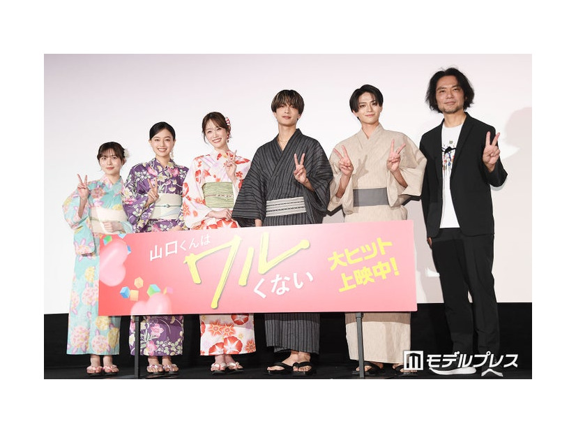（左から）上原あまね、上坂樹里、高橋ひかる、高橋恭平、岩瀬洋志、守屋健太郎監督（C）モデルプレス