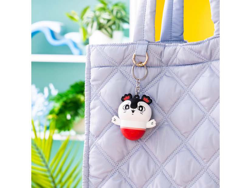 セイレーン光るキーホルダー 1,320円　※7月24日販売開始