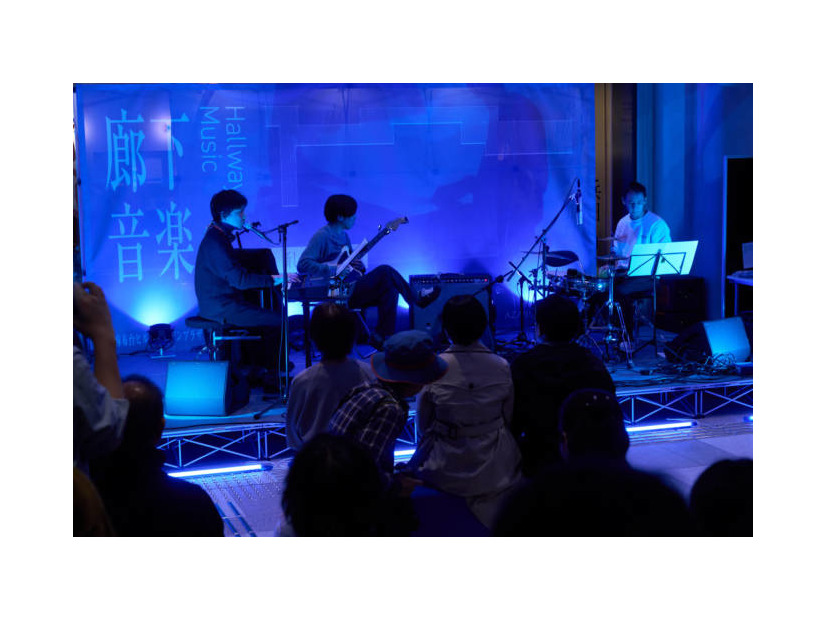 麻布台ヒルズで好評のアコースティックライブ特別回「廊下音楽Vol.5：Summer Special」7月31日に開催