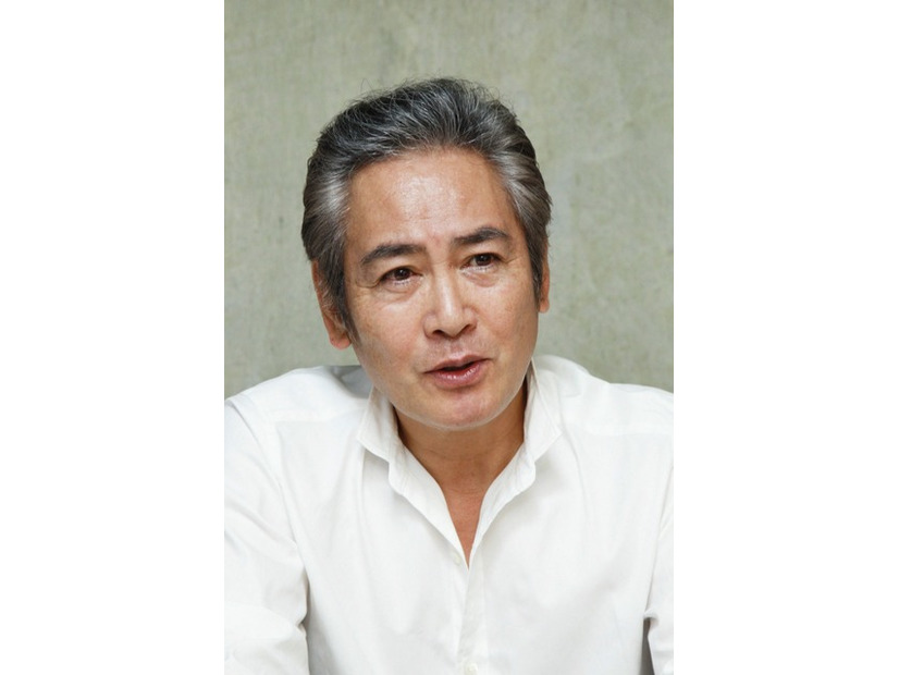 宅麻伸
