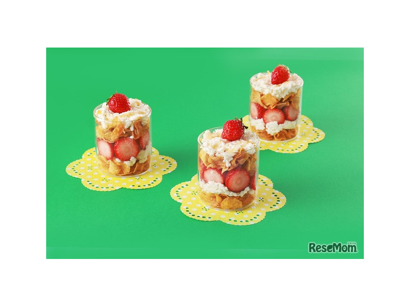 いちごとチーズのさっぱりパフェ