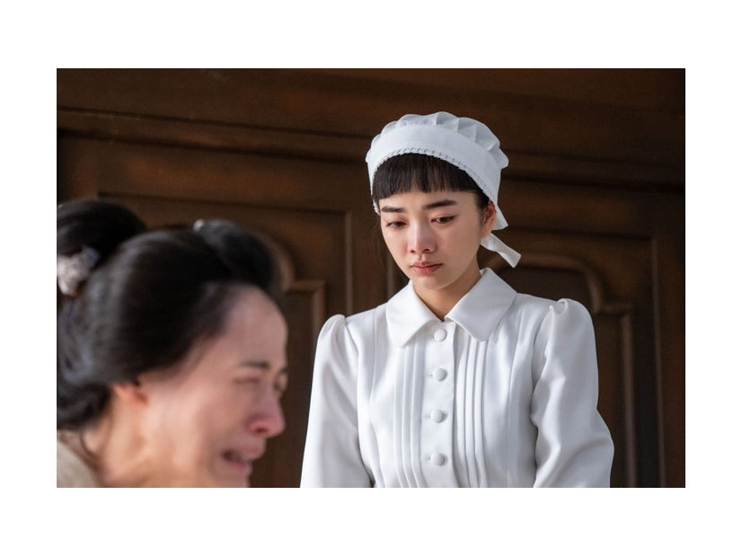 伊勢佳世、見上愛「風、薫る」第71話（C）NHK