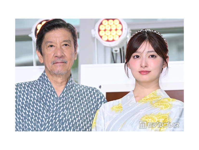 「名探偵のままでいて」制作発表記者会見に出席した奥田瑛二、吉川愛（C）モデルプレス