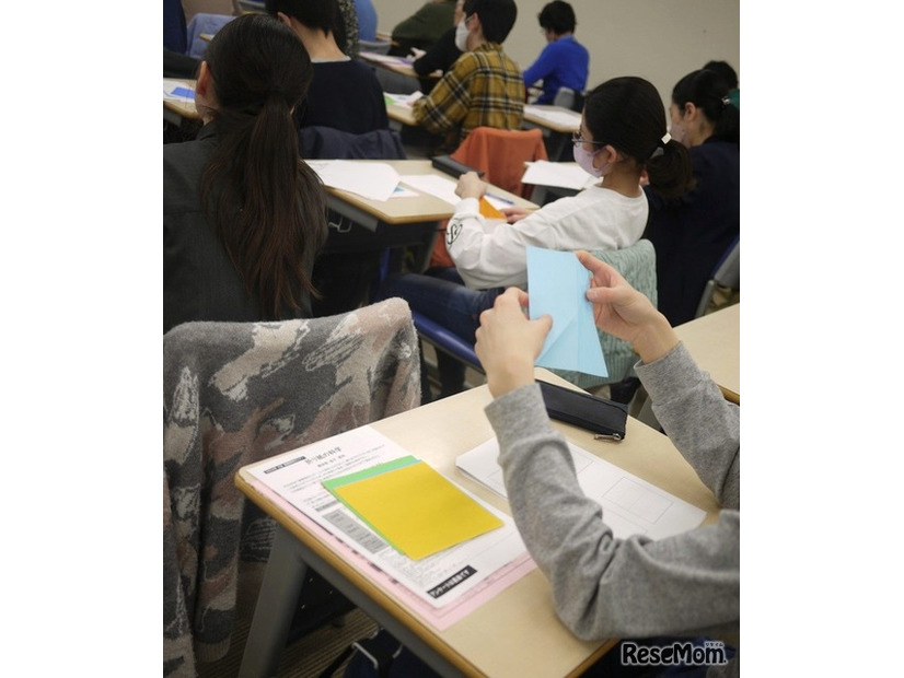 夏期セミナー「折り紙と科学と芸術」