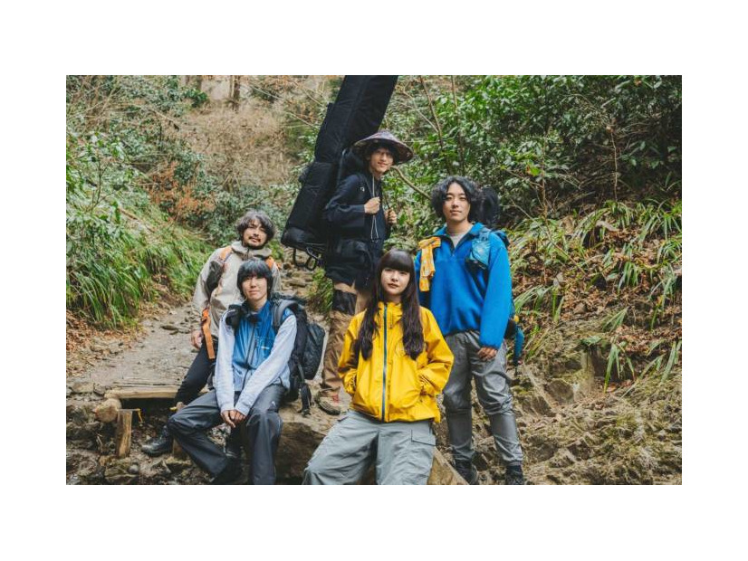 スーパー登山部、8月11日の“山の日”に心を解放するネイチャー・ポップチューン「道草」配信リリース