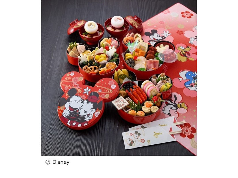 おせち・三段重「ミッキー&ミニー」© Disney