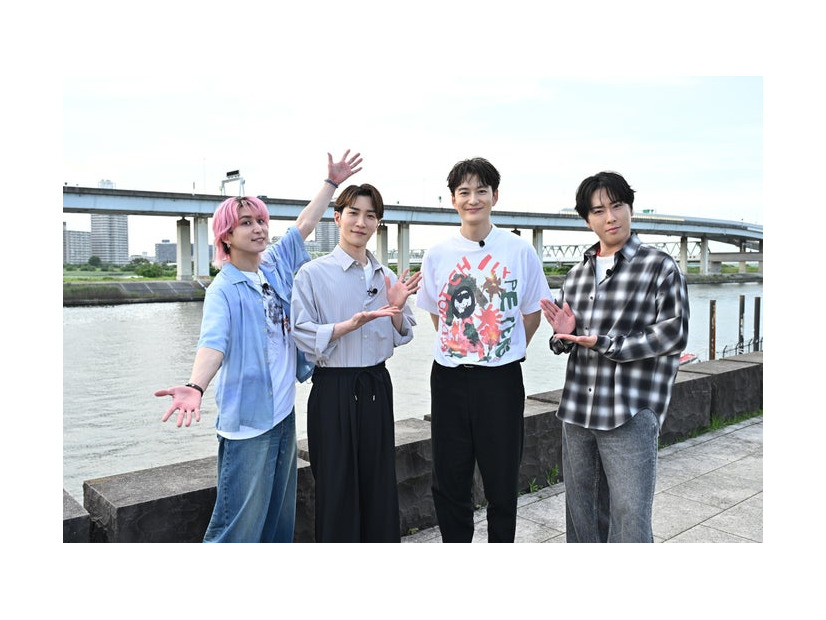 佐久間大介、渡辺翔太、岡田将生、宮舘涼太（C）TBS
