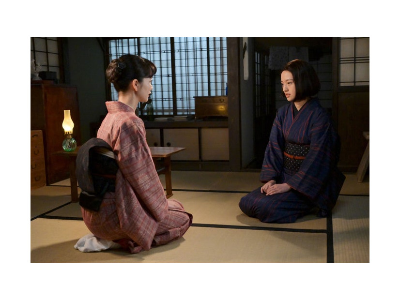 見上愛、上坂樹里「風、薫る」第99話（C）NHK