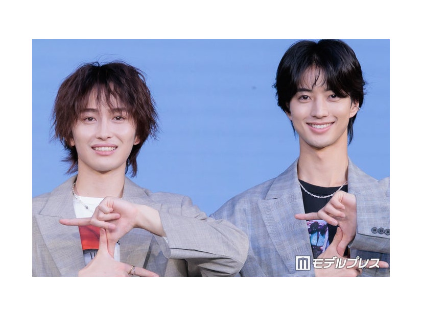 「第39回ジュノン・スーパーボーイ・コンテスト BEST30お披露目記者会見」に出席したEVE×JUN（C）モデルプレス