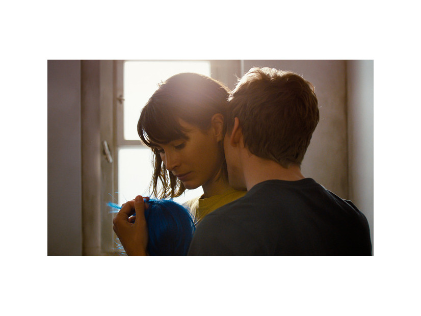 『ガール・アンド・スパイダー』© 2021 Beauvoir Films / Zürcher Film / SRF