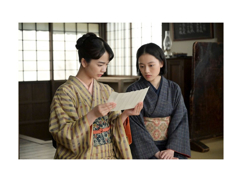 見上愛、上坂樹里「風、薫る」第106話（C）NHK