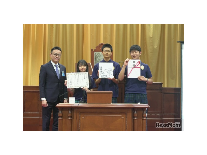 自由テーマ部門：日本青年会議所会頭賞／佐久長聖高等学校「種籾プロジェクト」