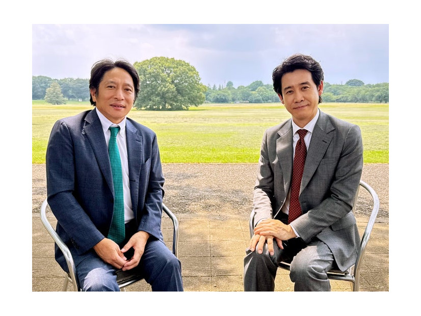 原晋監督、大泉洋（C）日本テレビ