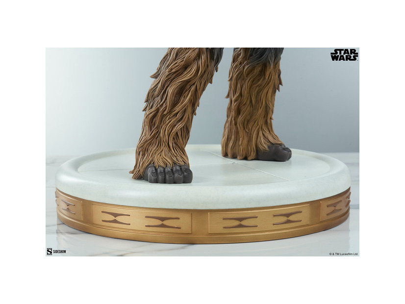 『スター・ウォーズ』 【プレミアム・フォーマット・フィギュア】チューバッカ＆C-3PO／170,000円（税込）