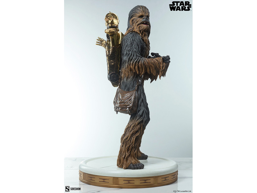 『スター・ウォーズ』 【プレミアム・フォーマット・フィギュア】チューバッカ＆C-3PO／170,000円（税込）