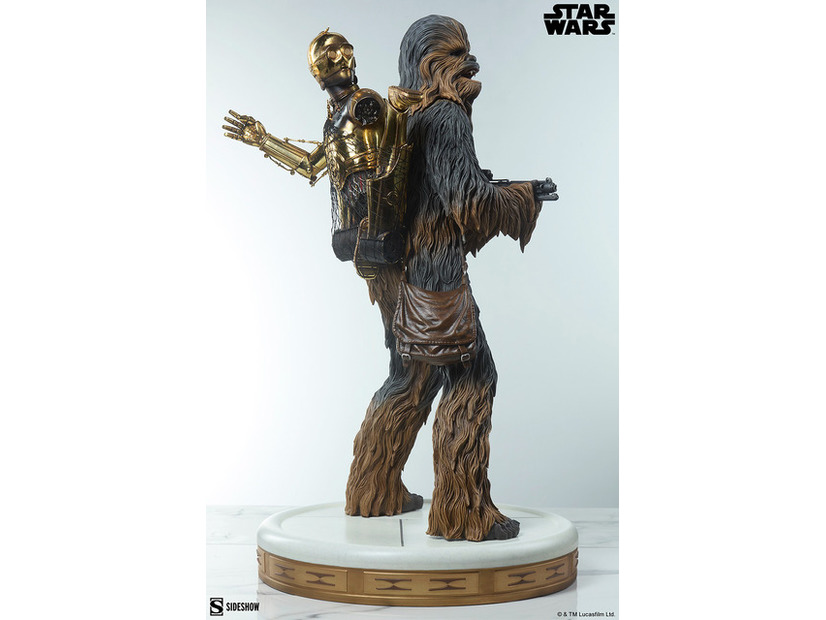 『スター・ウォーズ』 【プレミアム・フォーマット・フィギュア】チューバッカ＆C-3PO／170,000円（税込）
