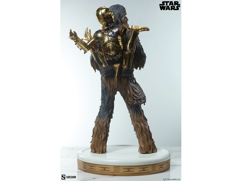 『スター・ウォーズ』 【プレミアム・フォーマット・フィギュア】チューバッカ＆C-3PO／170,000円（税込）