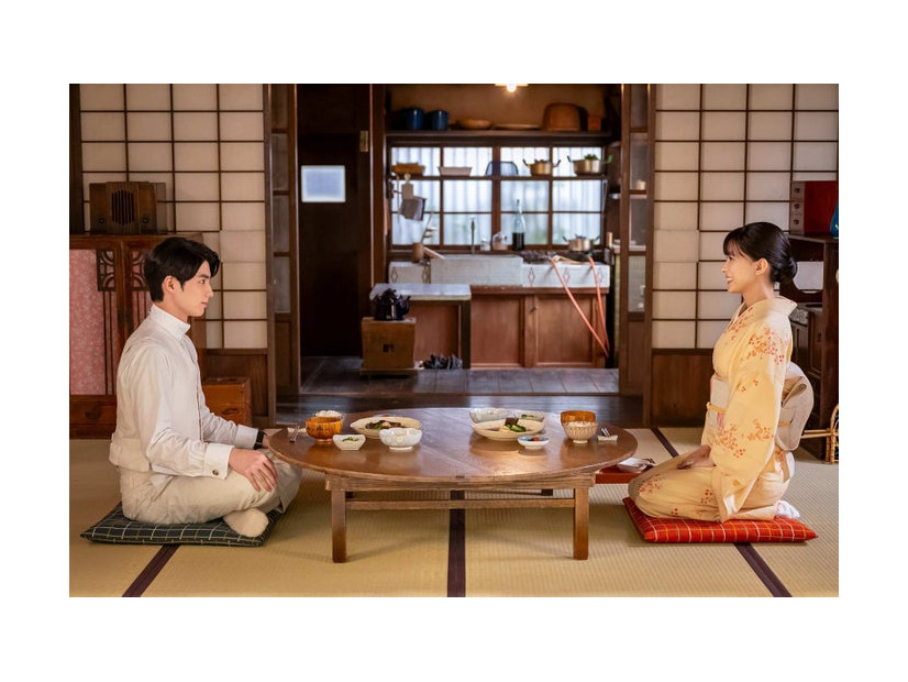 本田響矢、芳根京子（C）フジテレビ