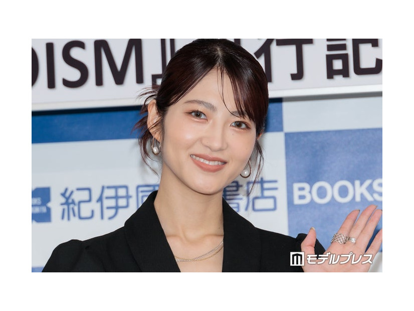 若月佑美15周年記念作品集「FIRST EGOISM」発売記念トークイベント前の合同取材に出席した若月佑美（C）モデルプレス
