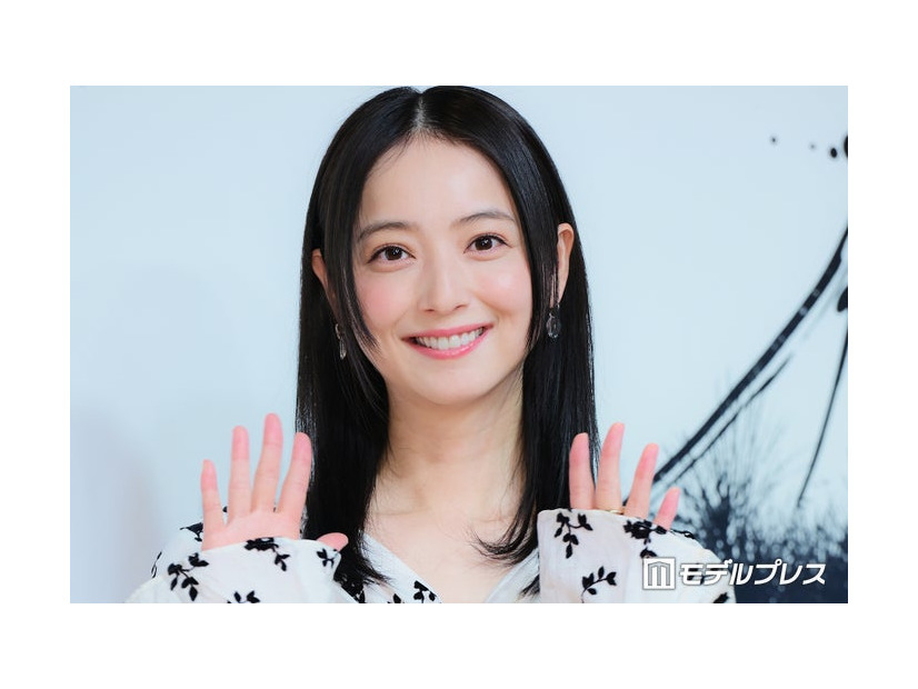 「Natural」発売記念会見に出席した佐々木希（C）モデルプレス