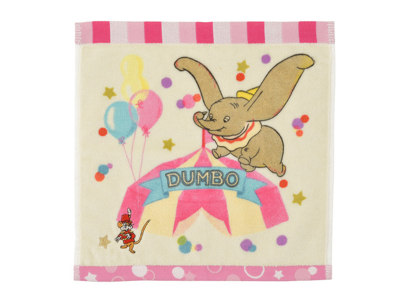 ミニタオル　900円「DISNEY DUMBO 85TH ANNIVERSARY」© Disney