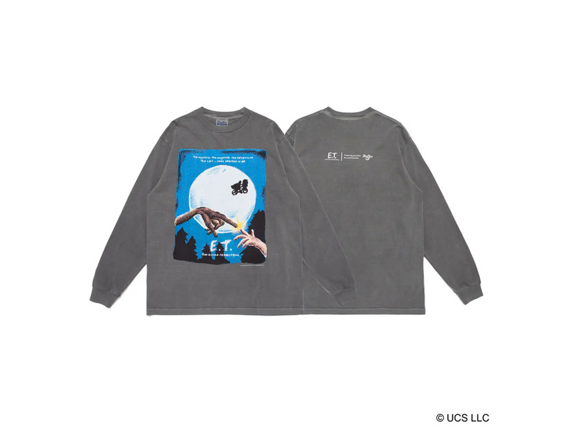 「LS tee E.T. Fly Me To The Moon」8,800円© Universal City Studios LLC. All Rights Reserved.
