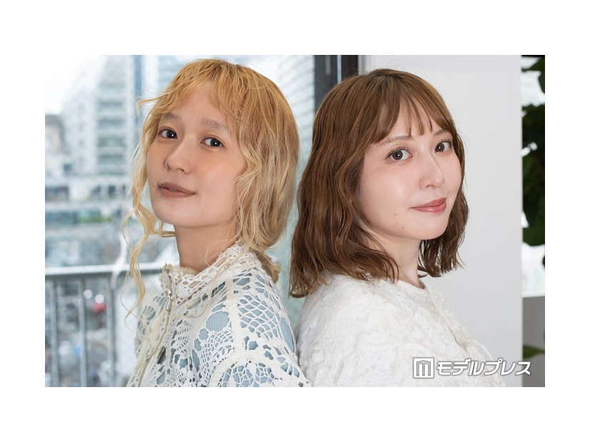 モデルプレスのインタビューに応じた柴田紗希、木村ミサ（C）モデルプレス