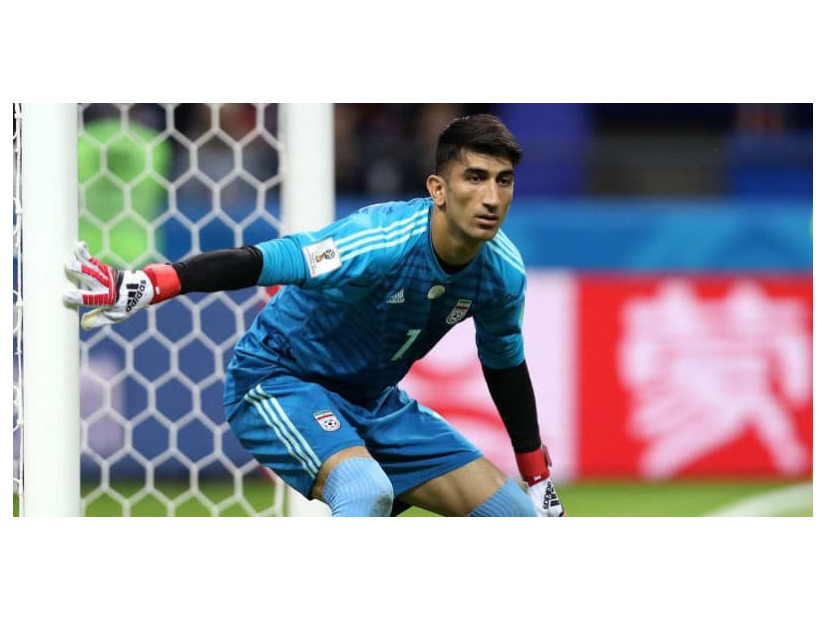 W杯でロナウドのPKを止めたイランGK、また「伝説の仰天スロー」をやる！