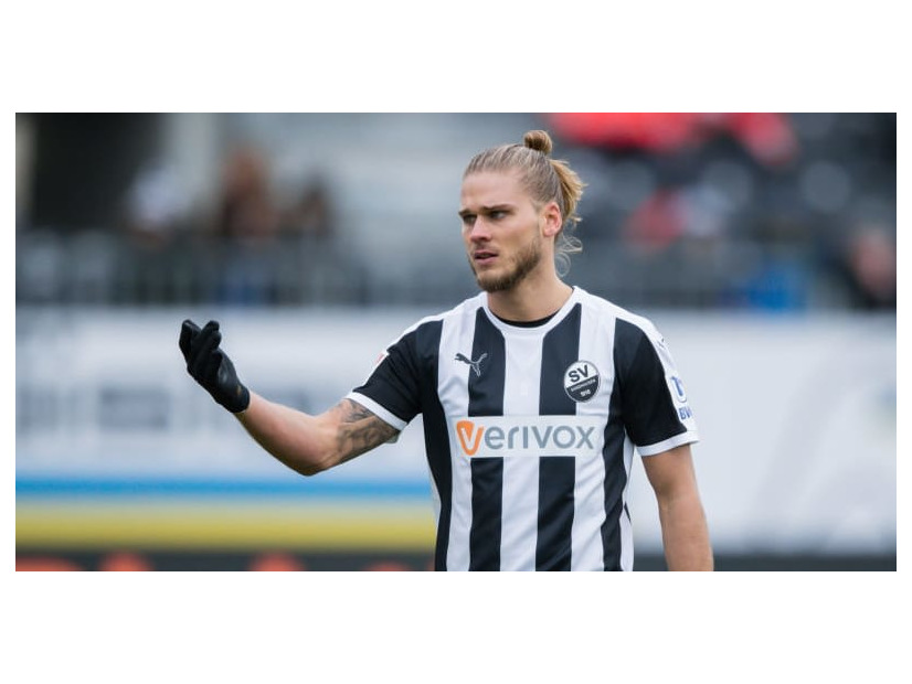 あのイケメン選手のクラブ、仰天キャンペーン！なんとドイツ代表ユニを「無料おまけ」に