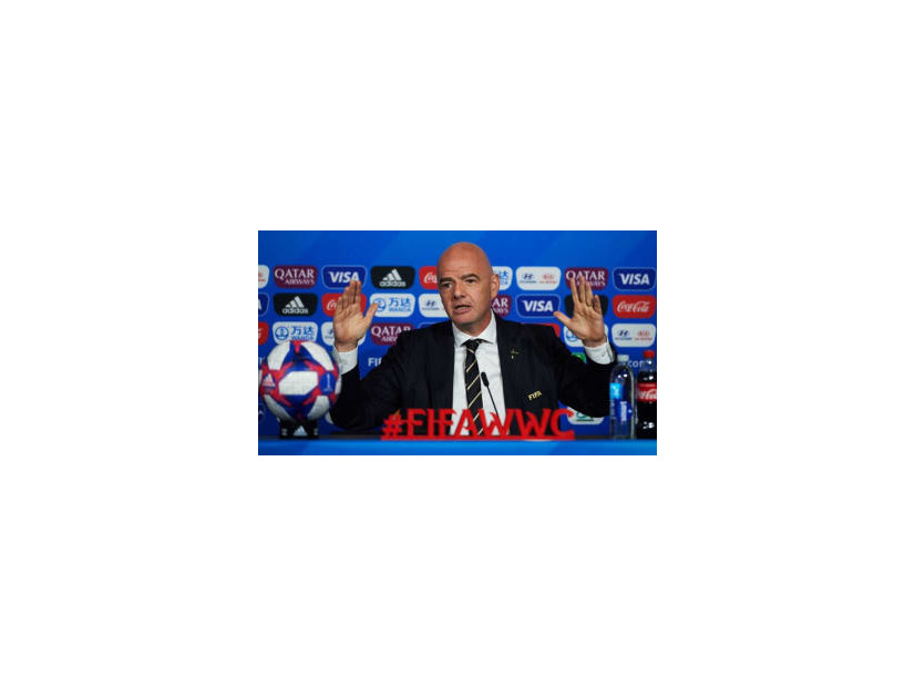 FIFA、女子サッカーに巨額投資へ　W杯はチーム増、女子クラブW杯も