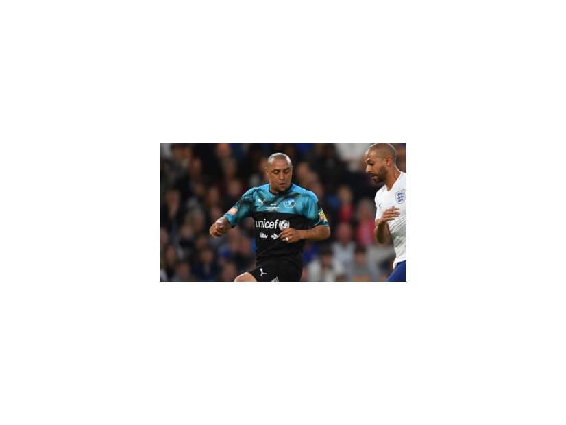 ロベカル、やっぱりすげぇ！本人もポストした「仰天ヒールパス」 がこれ