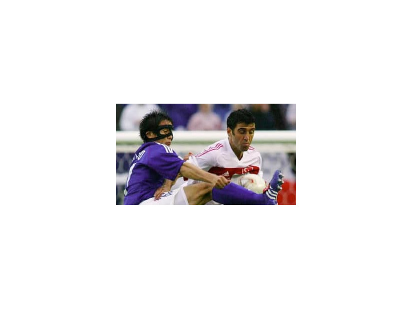 衝撃…日韓W杯の英雄ハカン・シュキュル、なんと「Uber」の配達員になっていた