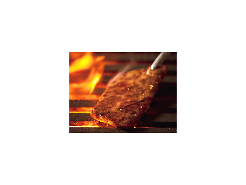個室専用入口で暗証番号を入れる！西麻布の焼肉店には誰にも会わない秘密の導線があった！