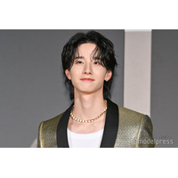 JO1佐藤景瑚、舞台挨拶中に突然タンクトップ姿で肉体美披露 独特回答で周囲困惑【サンダーボルツ＊】