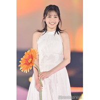 久間田琳加、ノースリーブワンピで肌見せ【GirlsAward 2025SS】