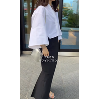 小柄さんが白ブラウスを着るなら、こんな着こなしを。スラっと見えを叶える美バランスとは【40代の毎日コーデ】
