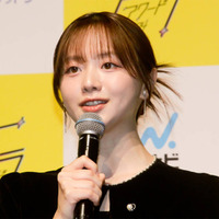 森香澄、美肩＆デコルテが眩しい肌見せドレスSHOTに絶賛の声「すごく綺麗」「ビジュつよ」
