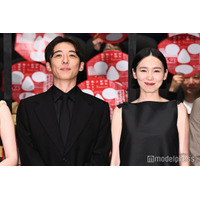 高橋一生＆飯豊まりえ、夫婦揃ってブラックコーデで登場「露伴史上最大」長回しシーン回顧【岸辺露伴は動かない 懺悔室】