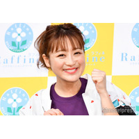 鈴木奈々、ランジェリーショット多数公開「美ボディ」「セクシー」の声