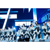 日向坂46、新たな挑戦づくしの単独ライブで躍動！5期生も加わった30人でファンを熱狂の渦へ