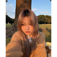 美人YouTuber、ウエストチラリのカジュアルコーデ披露「おしゃれすぎる」と反響
